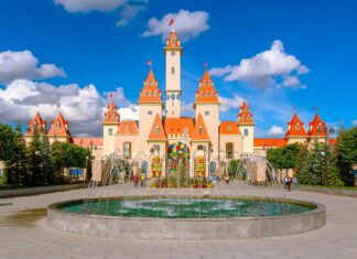 Куда пойти и где развлечься с ребенком в Москве